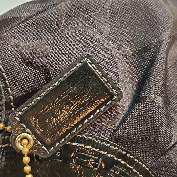 Coach Signature Fabric & Black Patent Purse - Picture 2 of 7
